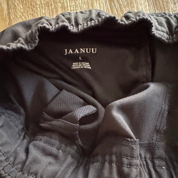 Set of Jaanuu Black Scrubs - MediumTop, Large Jogger Bottoms - Picture 6 of 6